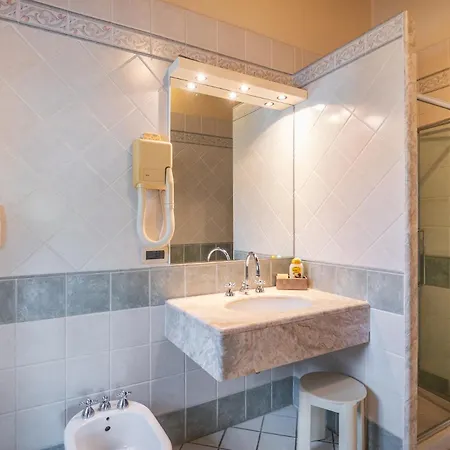 Villa Santa Flora By Posarellivillas Capolona