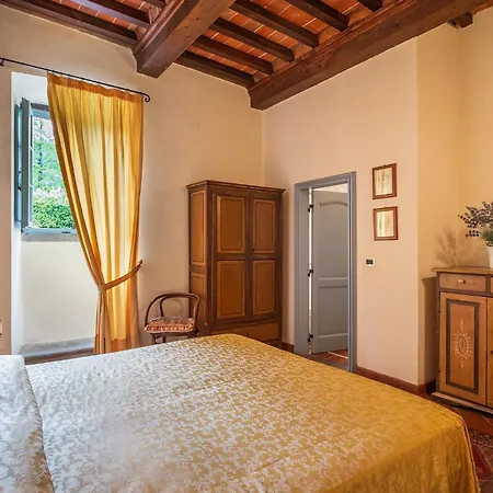 Santa Flora By Posarellivillas Villa